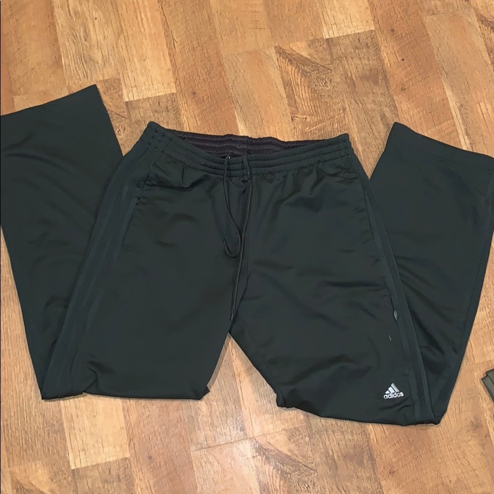 New adidas Size L